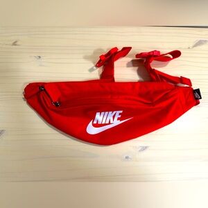 Nike Heritage Fanny Pack